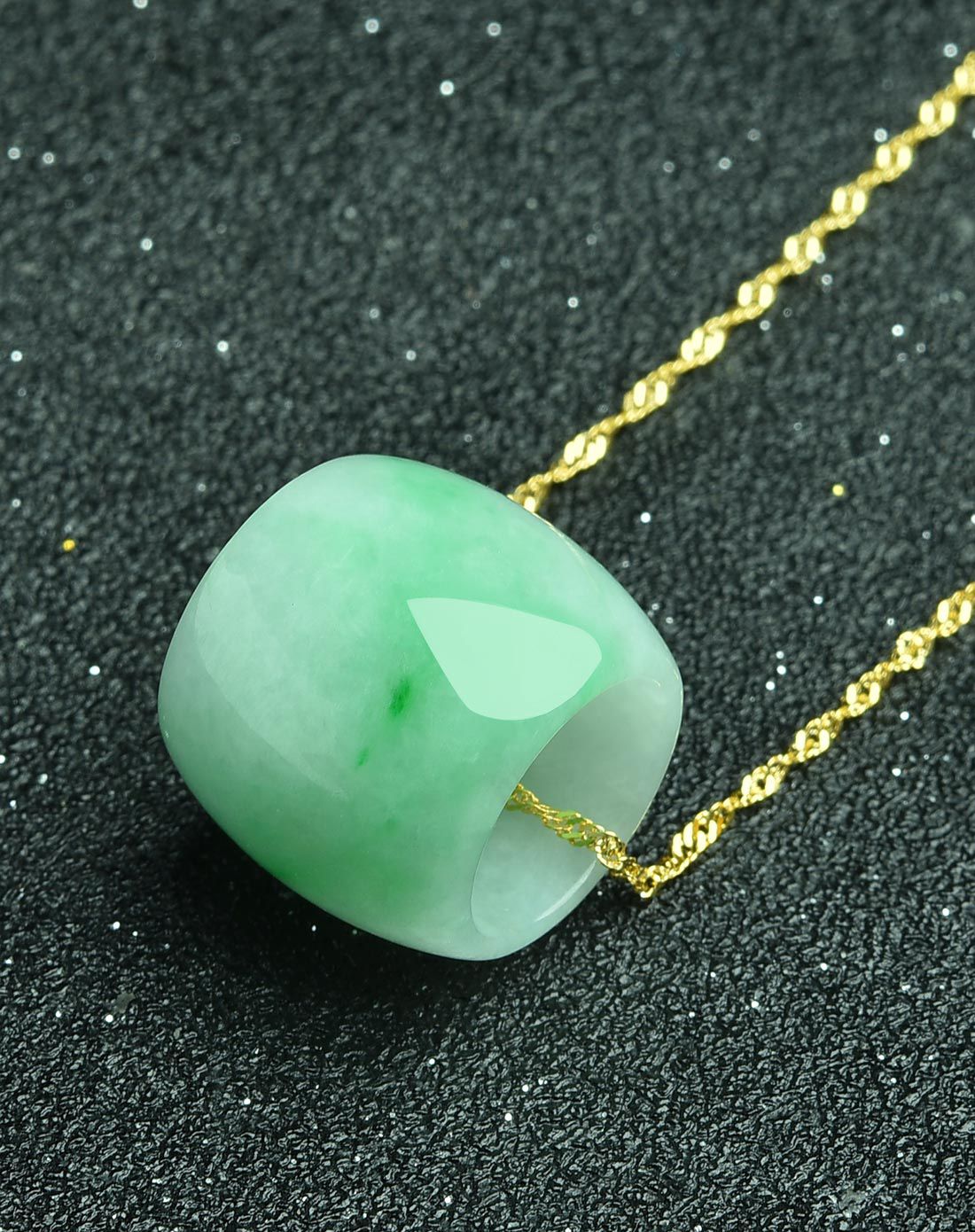 亿珍阁 天然a货糯种阳绿路路通翡翠吊坠附证书