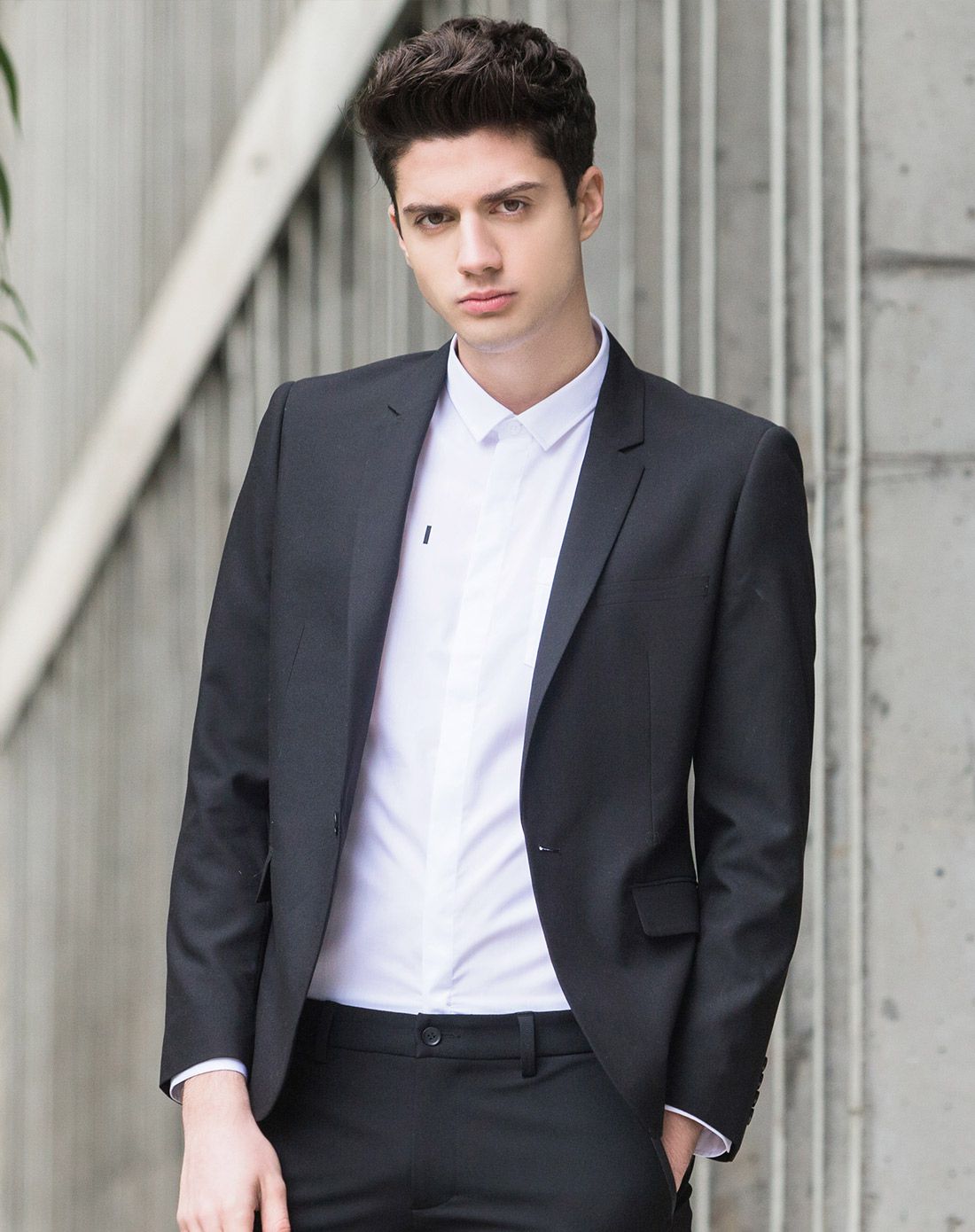 时尚经典百搭单粒扣修身长袖西装