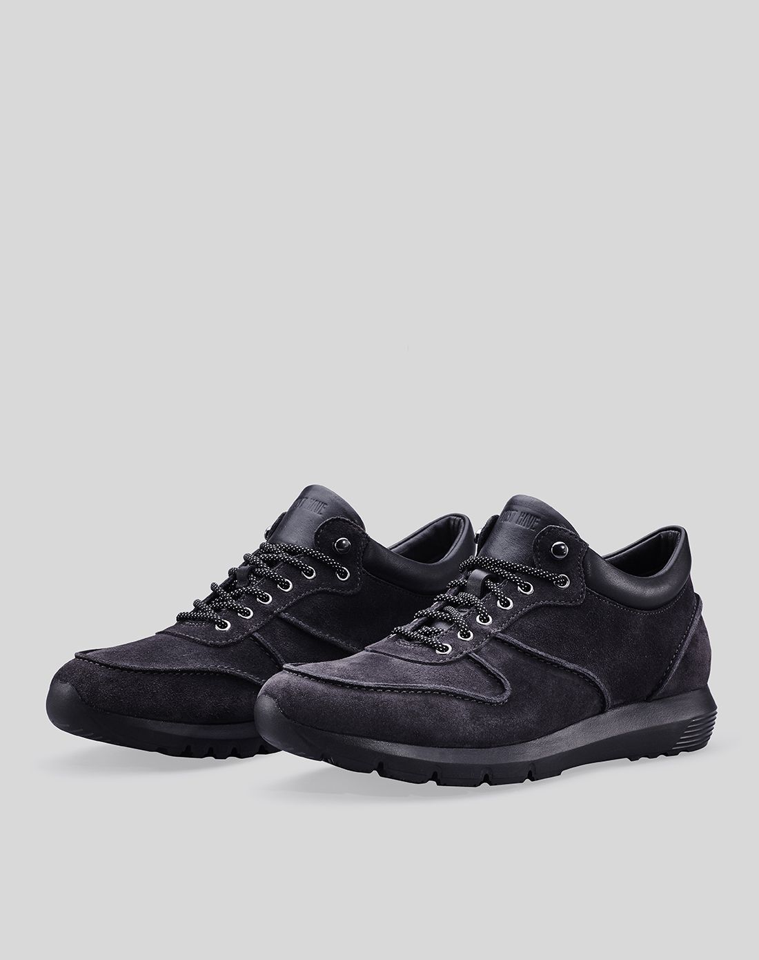 反绒系带跑鞋真皮休闲鞋中帮男鞋深灰色