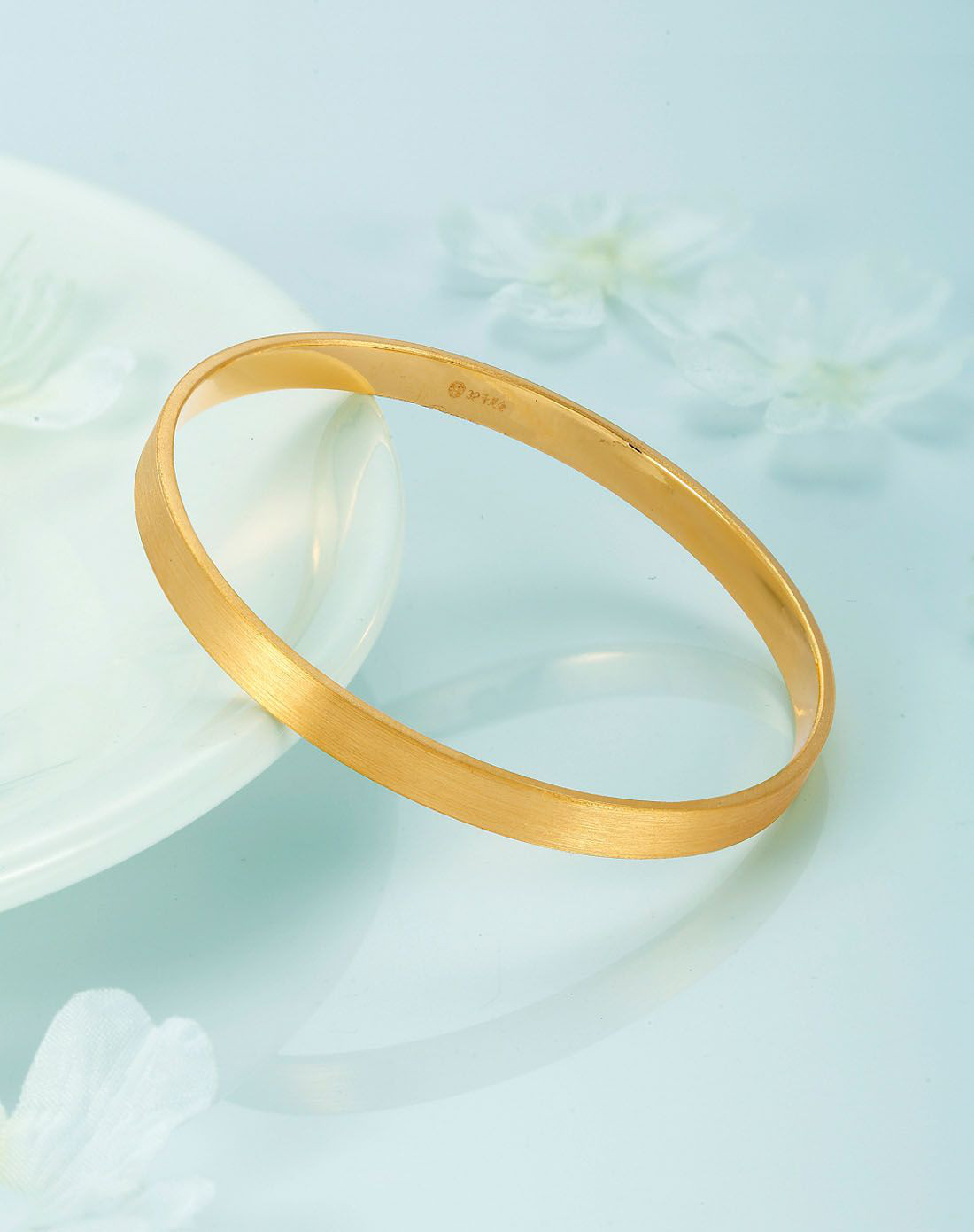 曼卡龙年货节黄金珠宝专场曼卡龙 足金缘舞拉丝实心手镯(计价)约28.