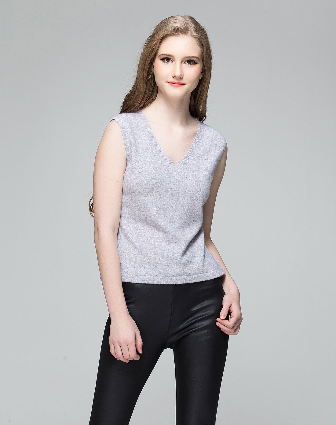 女款v领贴身羊绒背心