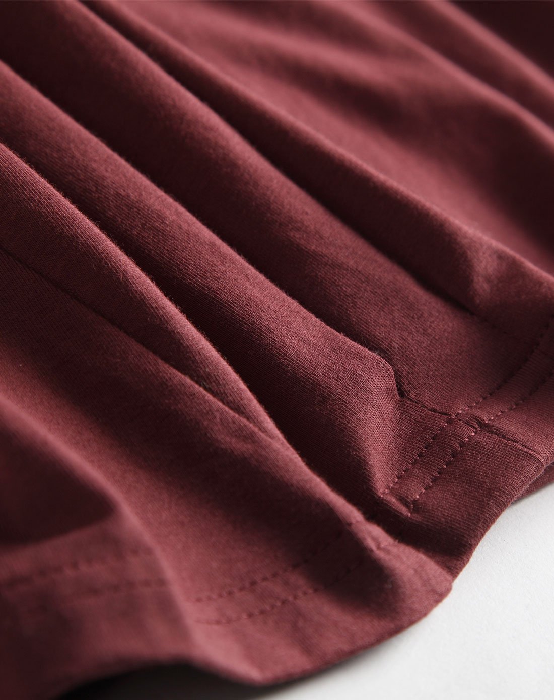 女装春季简约针织衫酱紫红