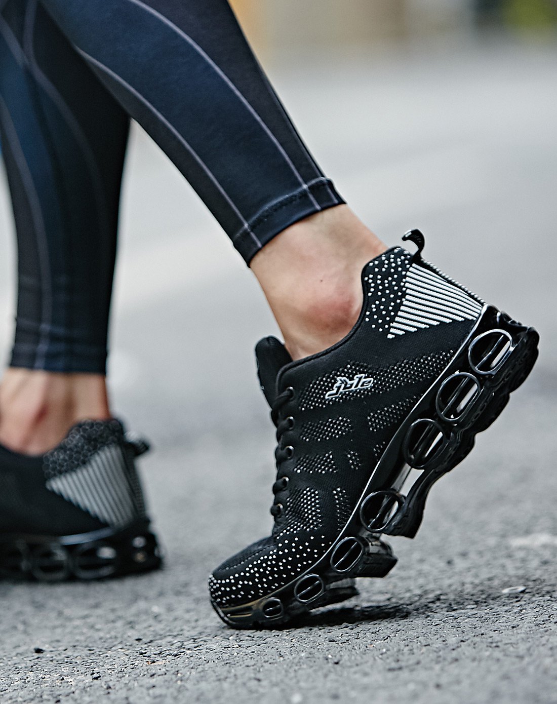 创意潮流减震织物 男款刀锋鞋黑灰