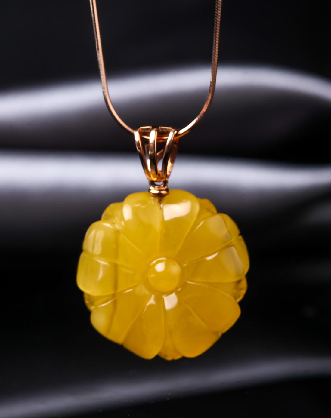 穗南18k金镶金包蜜蜜蜡随形吊坠多款可选(配链)