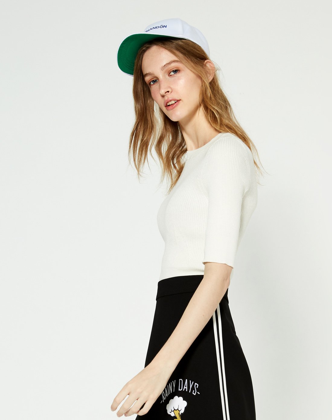 中袖短打衫白色