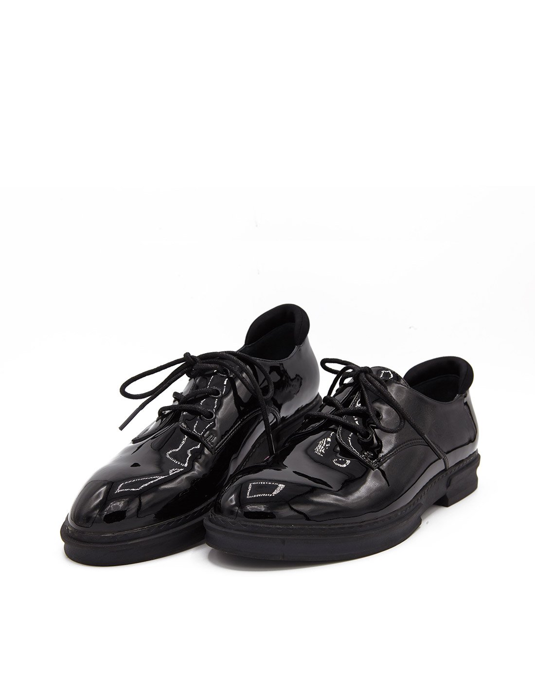 17年新品交叉绑带英伦深口单鞋黑漆