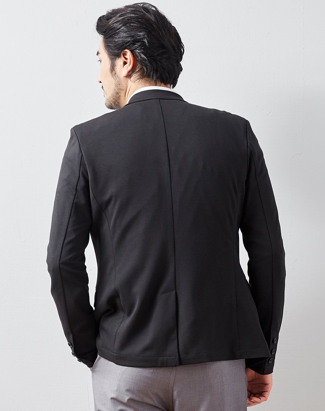 经典后开叉纯色西服