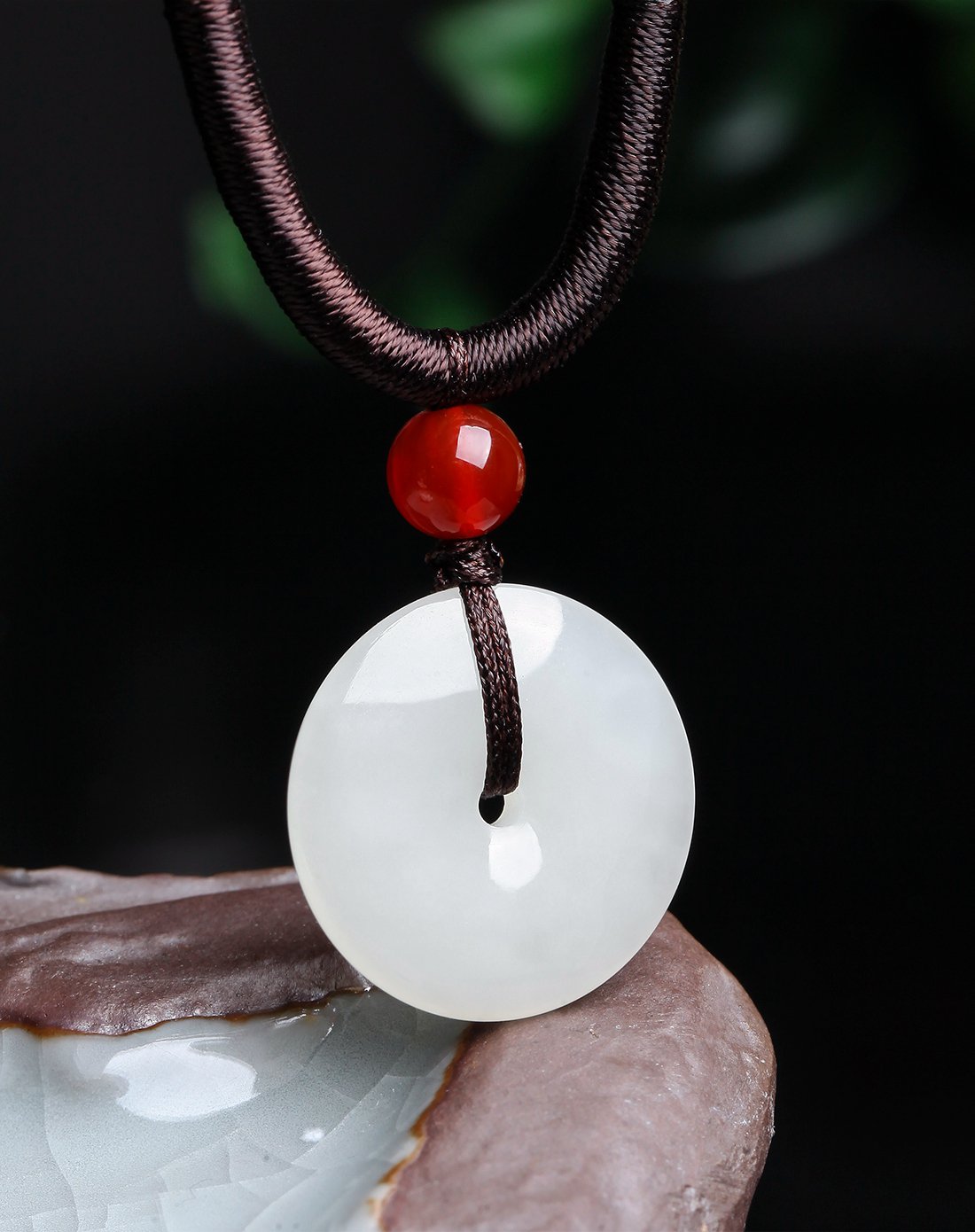 东方翡翠 油润平安扣天然和田玉吊坠(附证书)