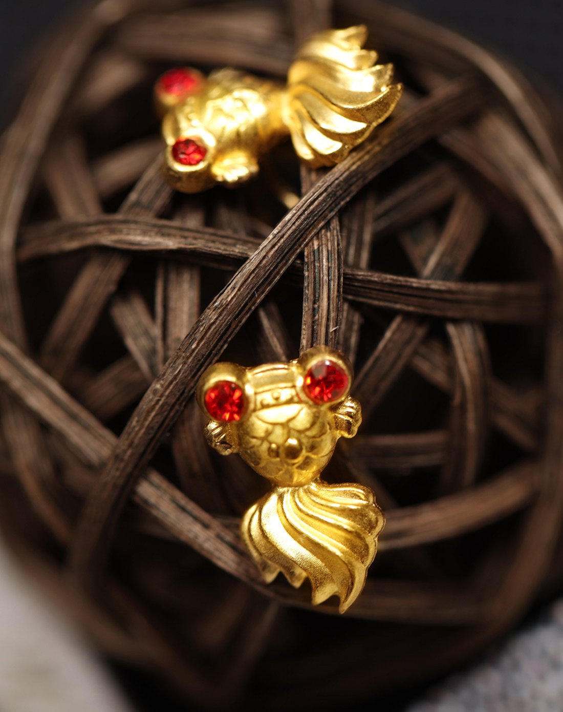 赛菲尔sunfeel珠宝专场赛菲尔 沉鱼落雁足金9999耳钉(计价)sfraes72