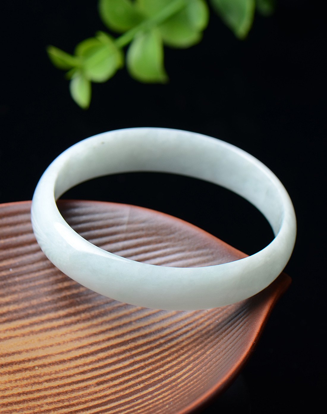 aznavour豆种天然翡翠贵妃镯a货附证书附证书