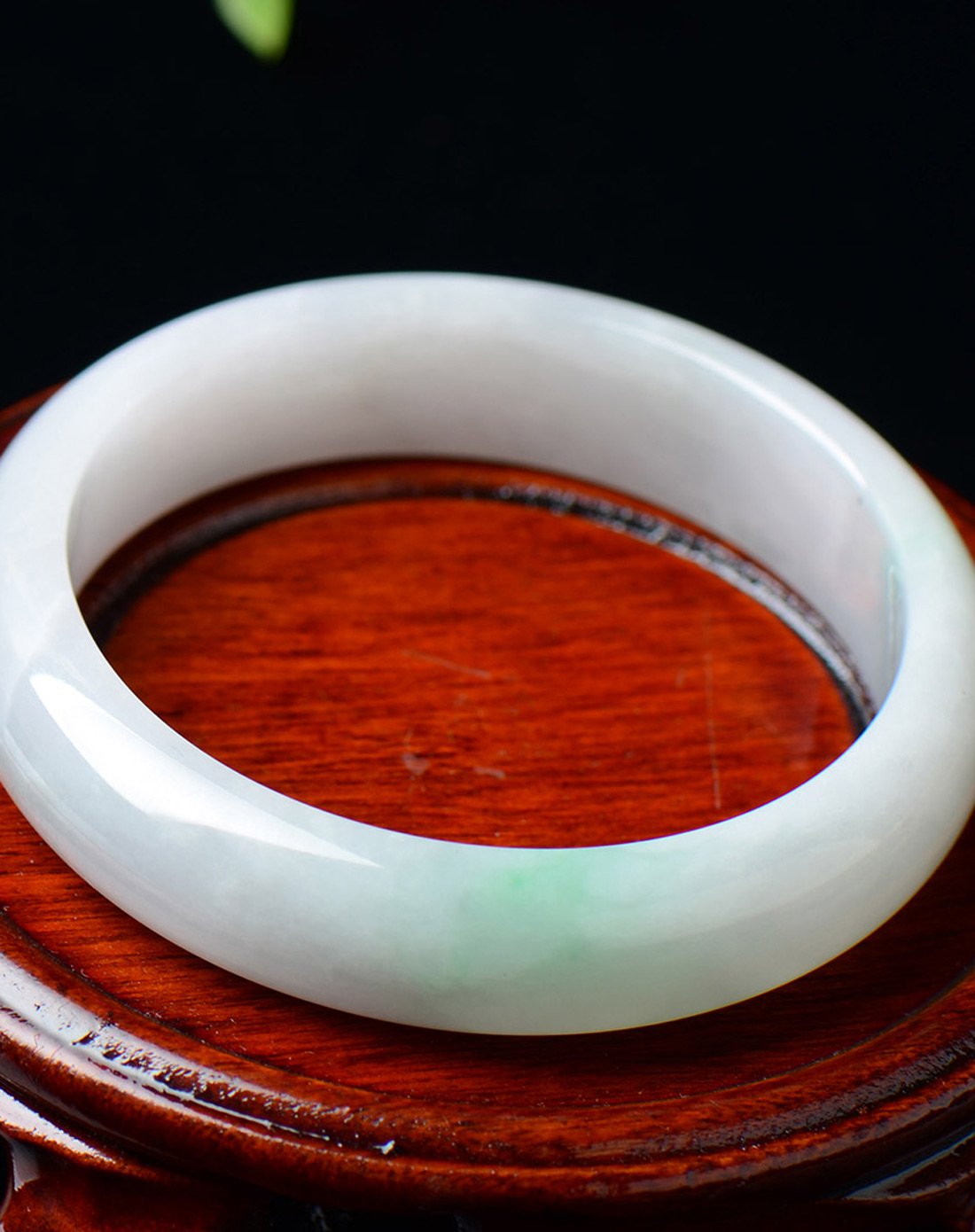 aznavour冰种有石纹翡翠手镯a货附证书附证书