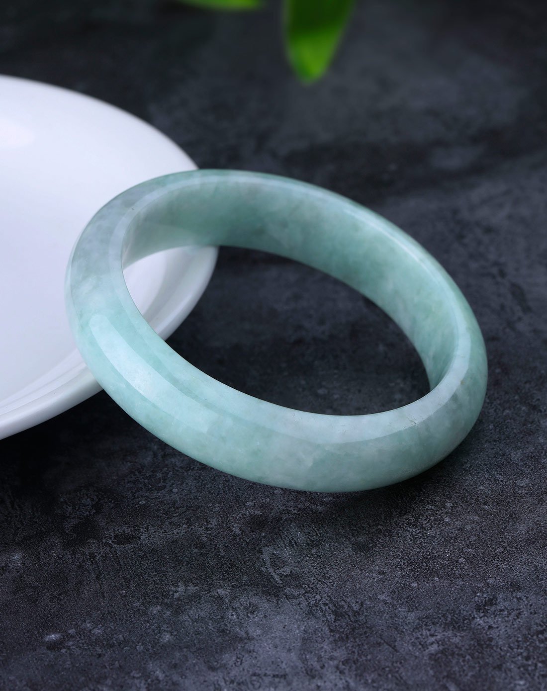 柏诗翠 a货翡翠糯种绿色翡翠手镯淡绿