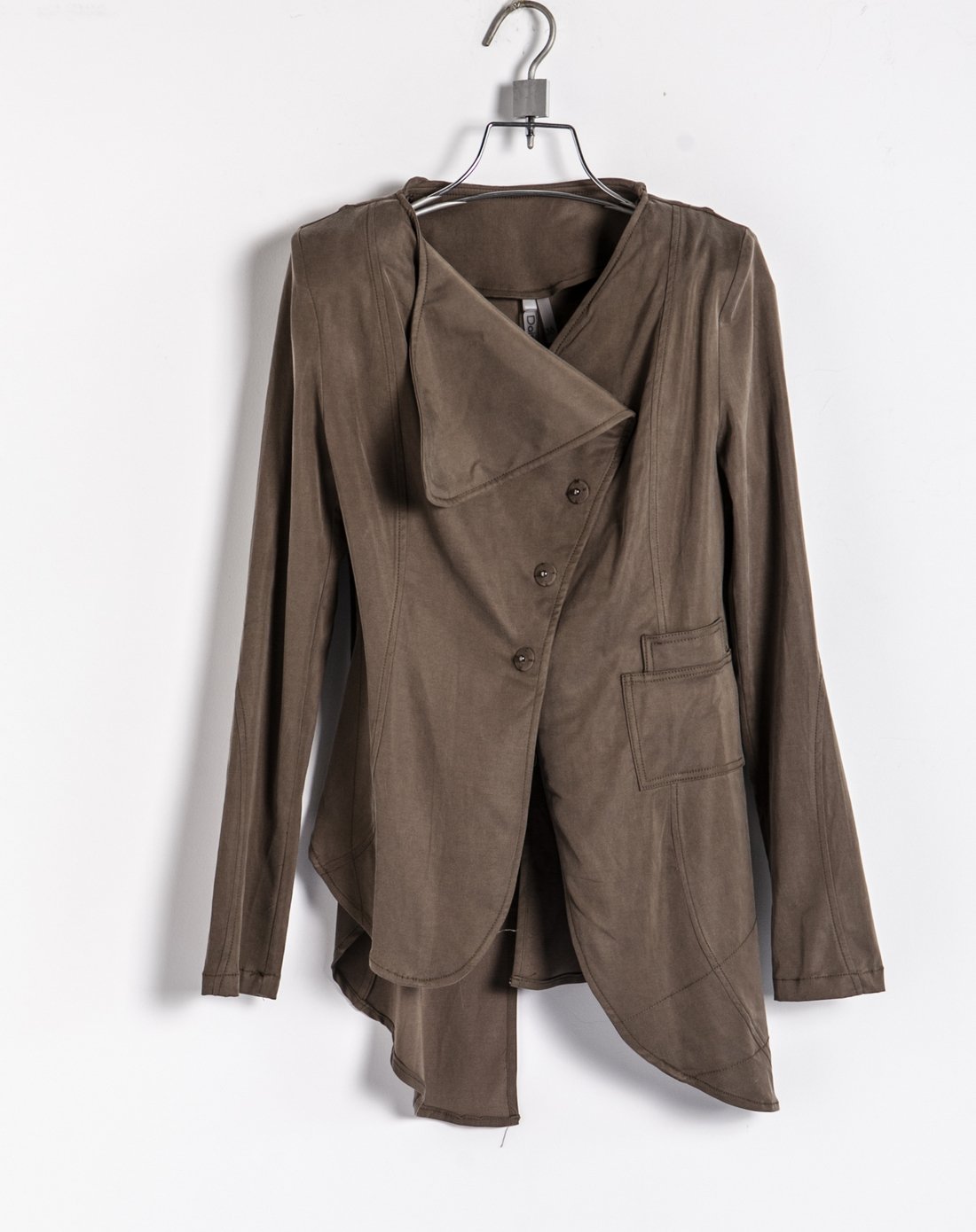 铜氨丝小翻领西服外套军绿色