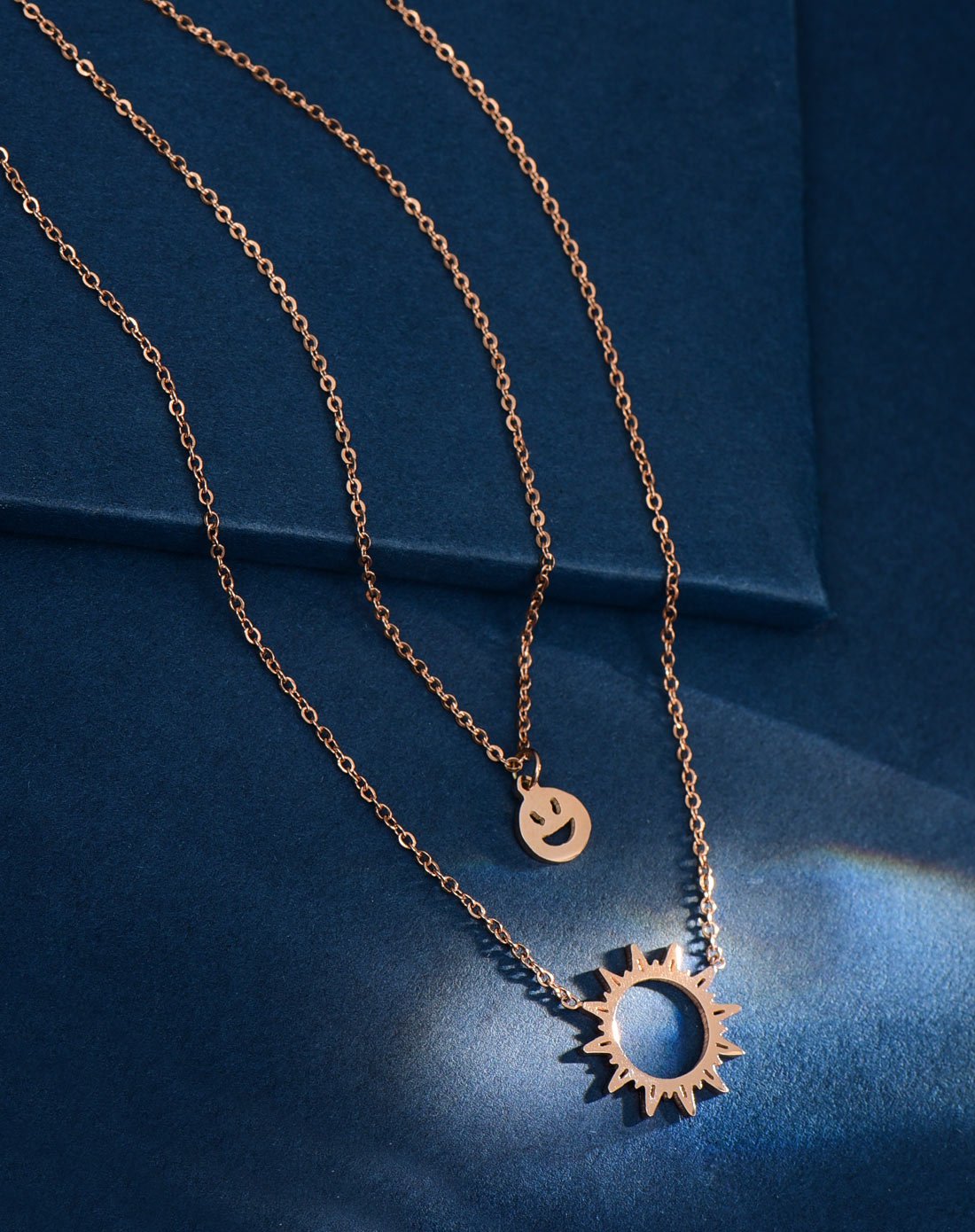 t400【畅销】正品微微笑太阳项链设计多层必备简洁颈链叠戴百搭潮流送