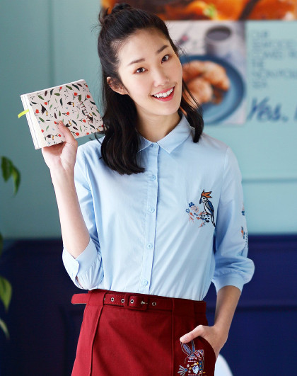 深宝蓝刺绣立领长袖开衫衬衫