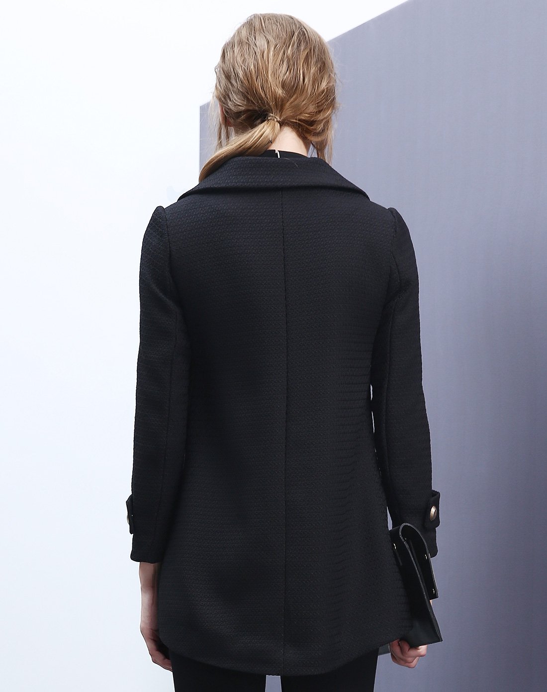 黑色a字版双排扣金属拉链风衣