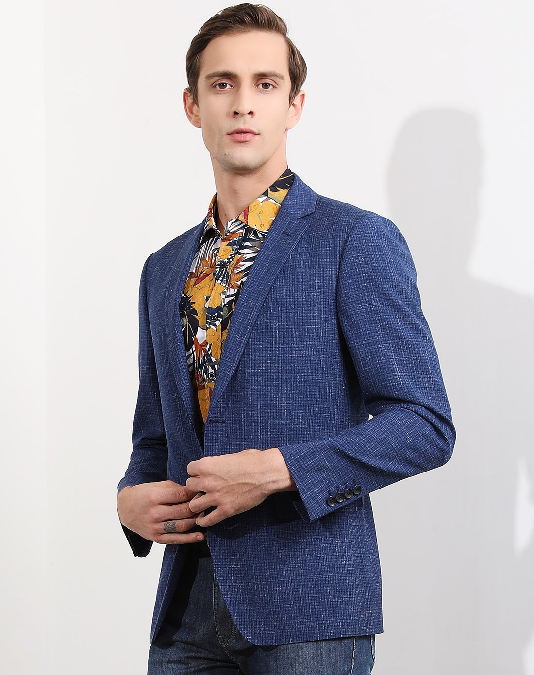 澳伦61多兰aolun duolan羊毛蚕丝混纺时尚格纹两粒扣休闲单西