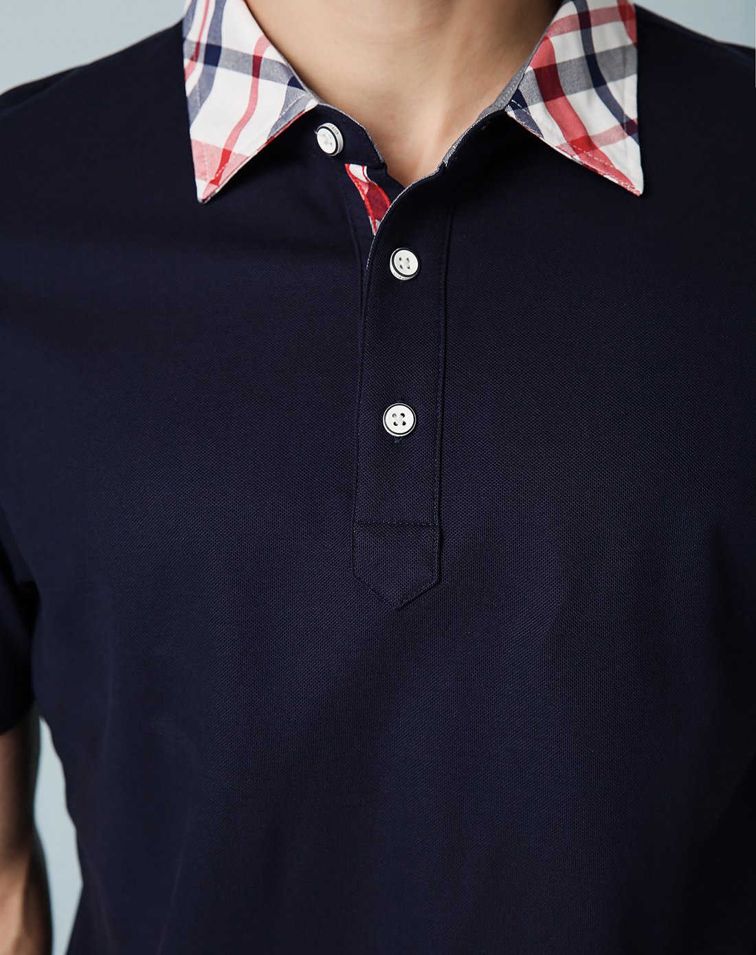 宝蓝色简洁舒适半开襟短袖t恤