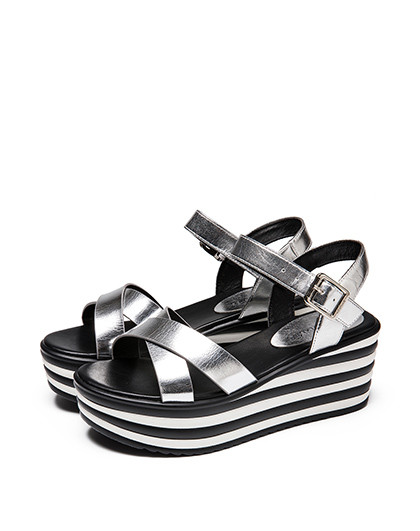 专柜同款银色条纹厚底休闲潮流女凉鞋