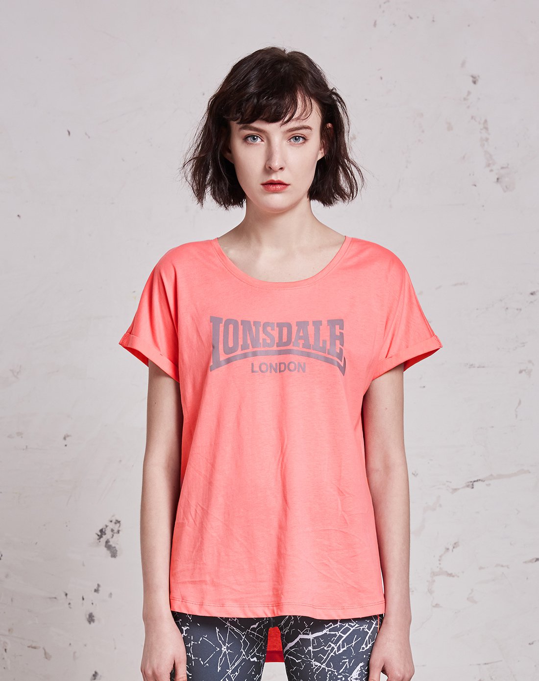 亲肤质感 女款潮搭t恤 圆领短袖西瓜红