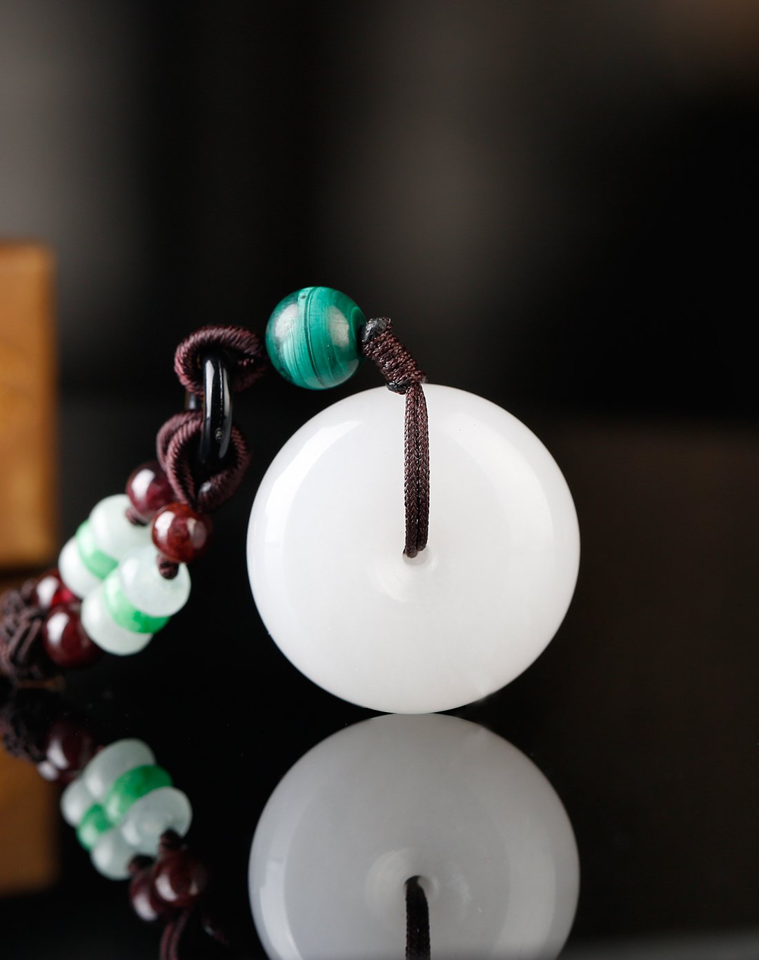 慈元阁 开光昆仑山白玉平安扣吊坠 -孔雀石顶珠款