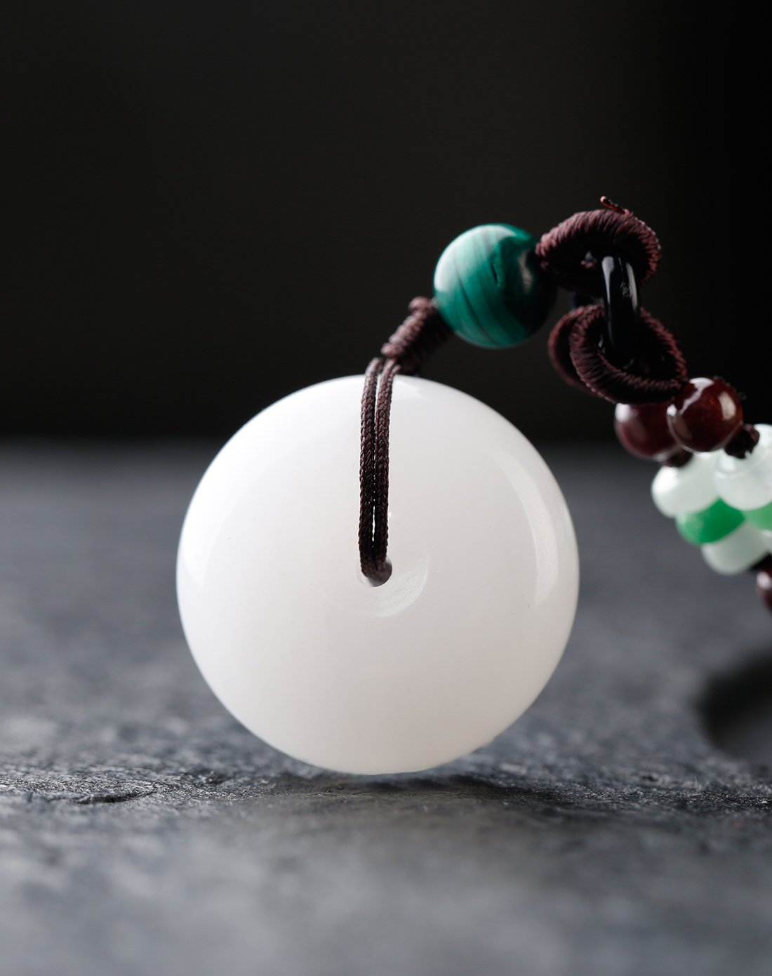 慈元阁 开光昆仑山白玉平安扣吊坠 -孔雀石顶珠款