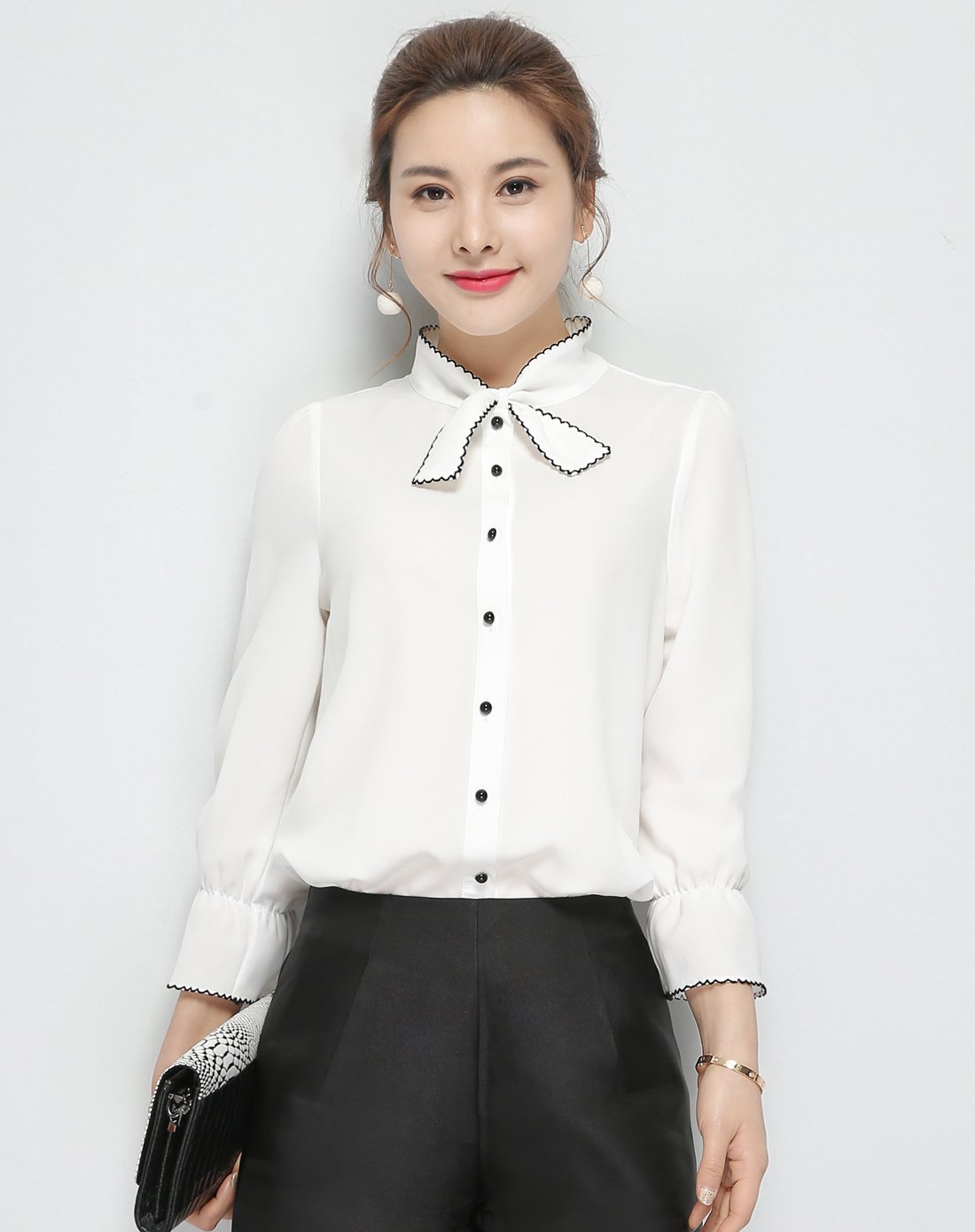 女款领口蝴蝶结甜美雪纺衬衫深蓝