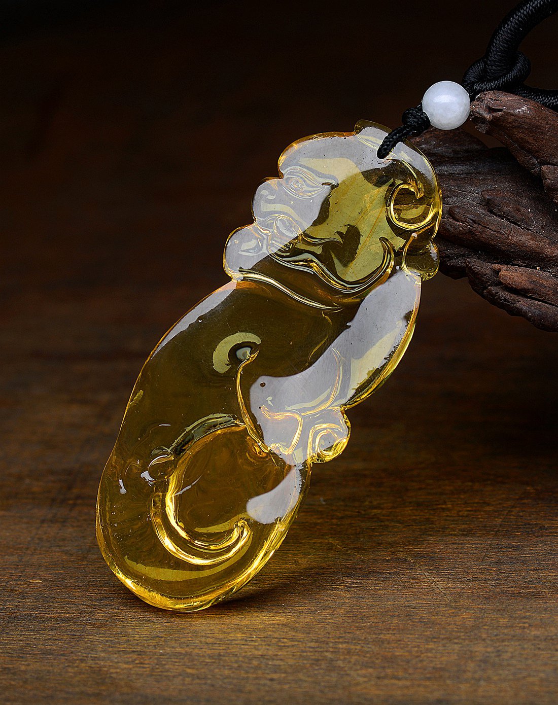 kimani 天然金黄色招财纳福金珀吊坠如图