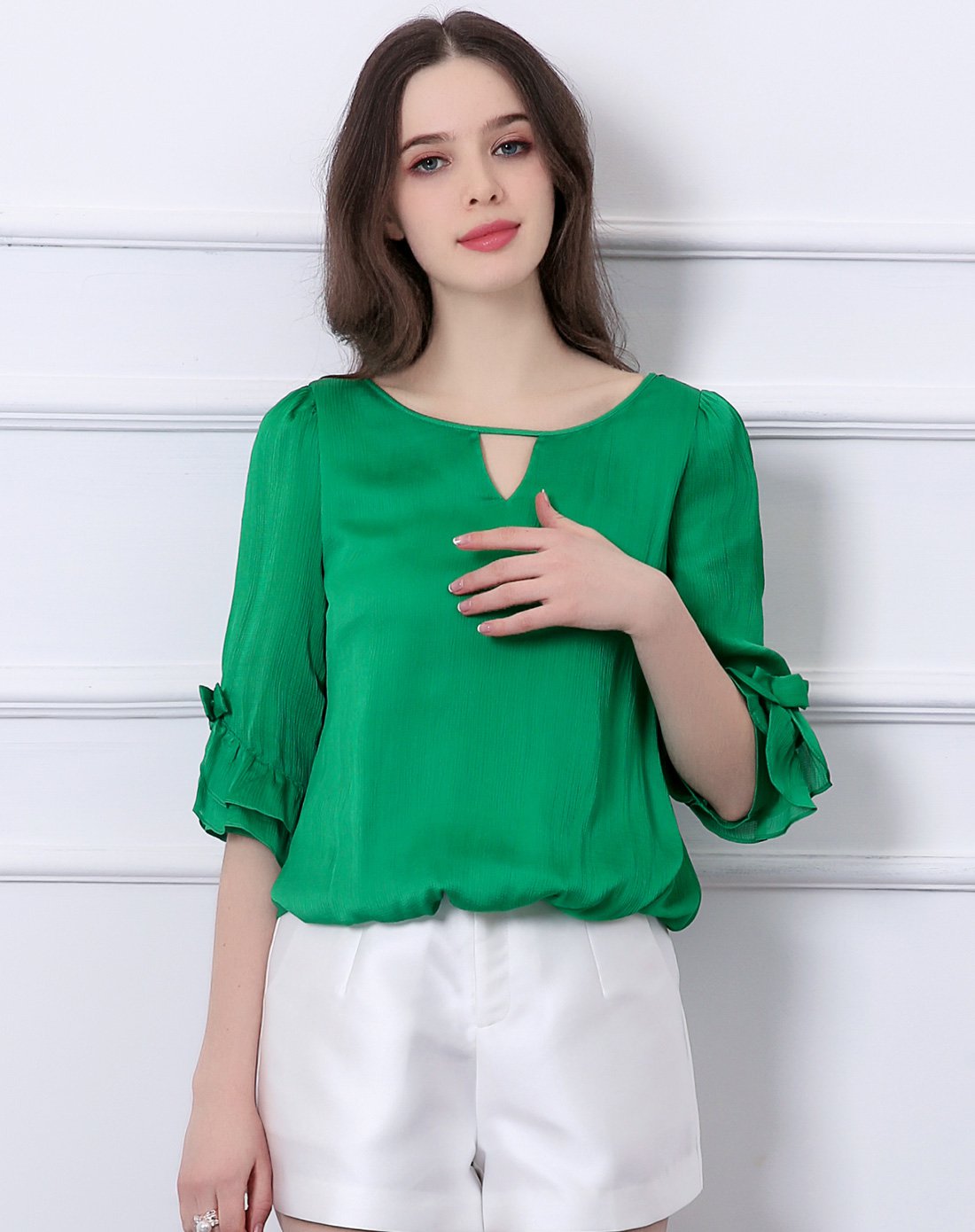 韩版时尚荷叶边袖圆领上衣