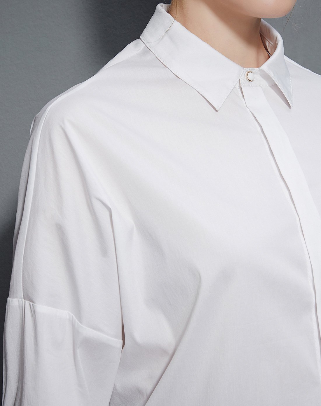 侧开叉小翻领落肩衬衫白色