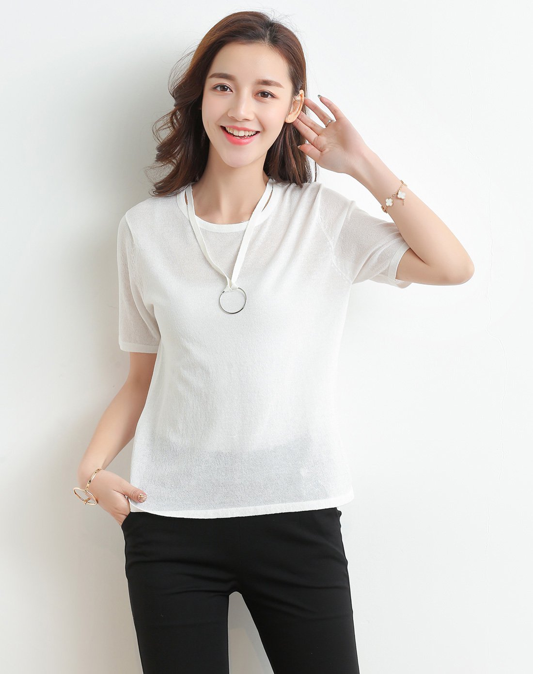圆领吊坠休闲纯色不规则下摆短袖针织上衣