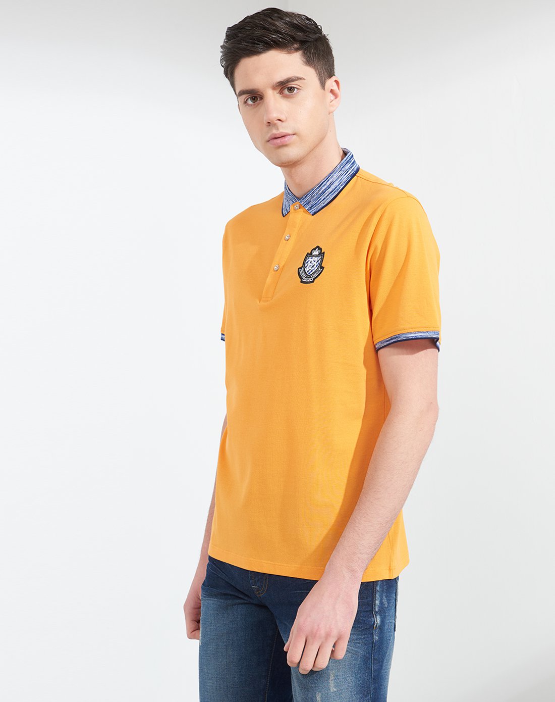 纯色撞色领子刺绣polo款短袖t恤明黄