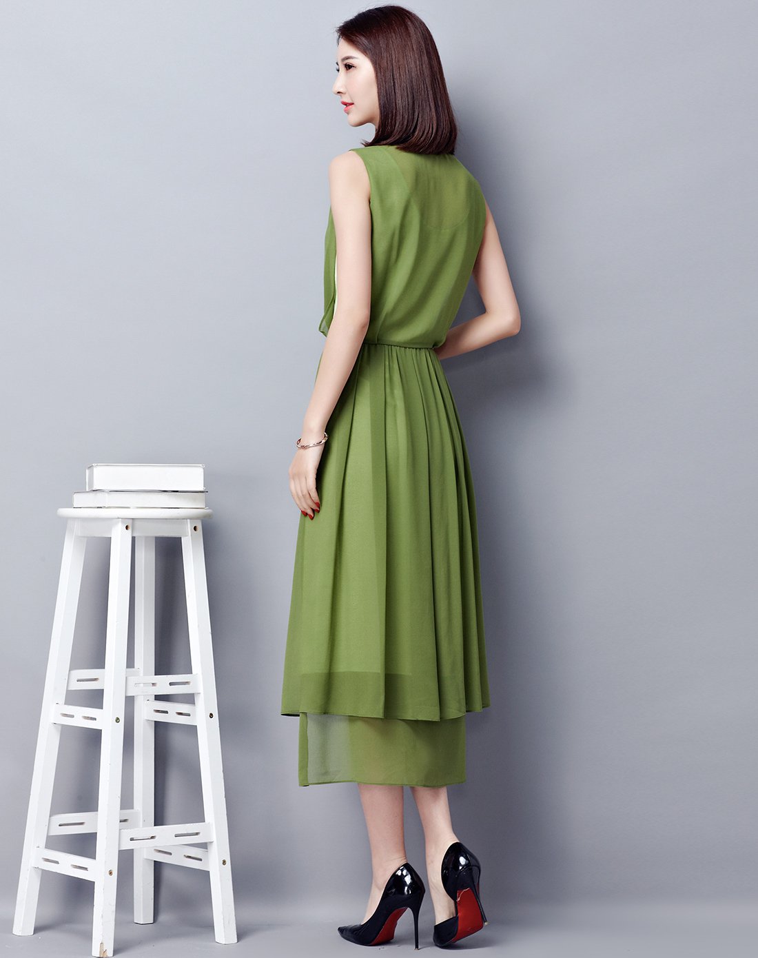 时尚气质连衣裙墨绿
