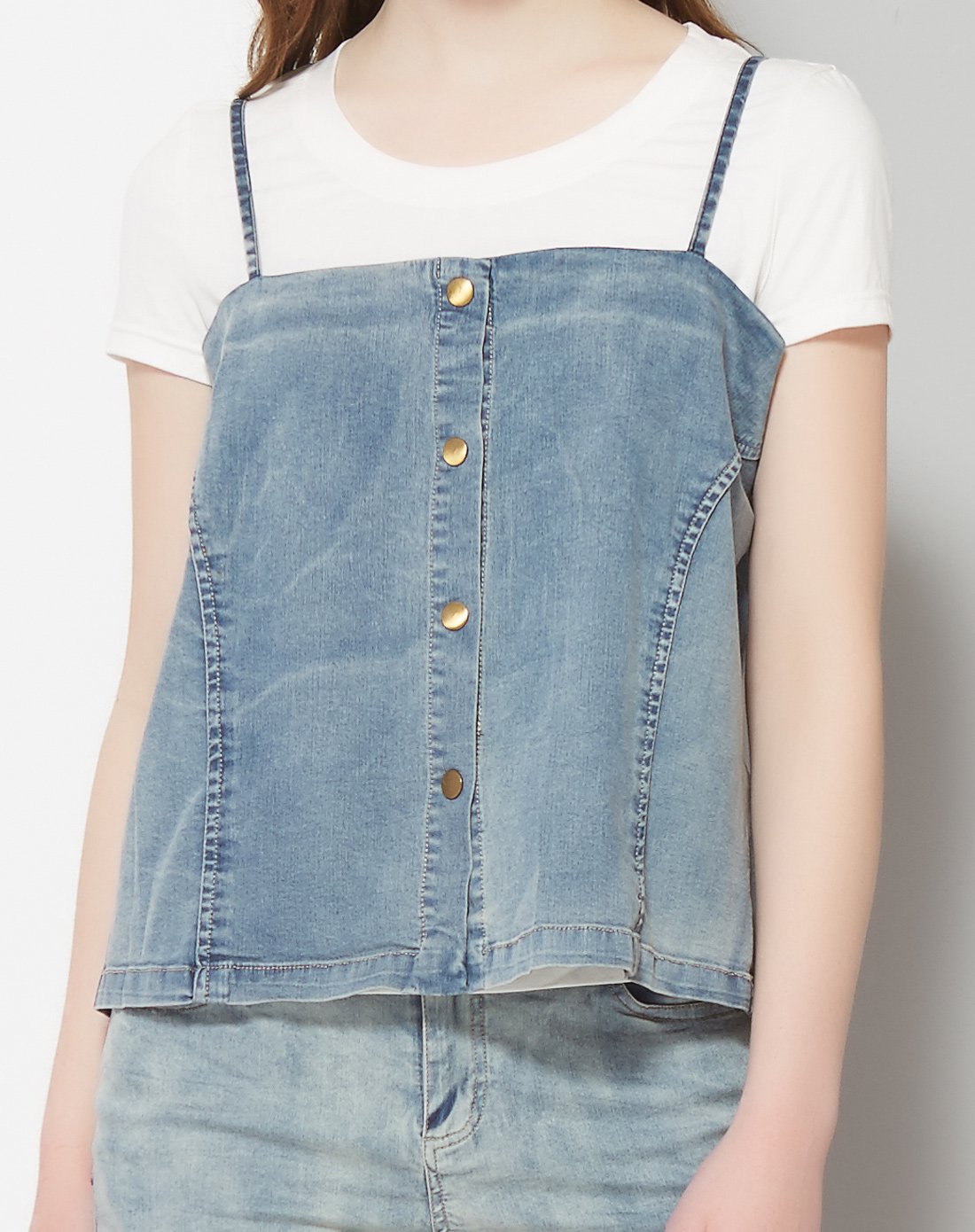 休闲简约纯色外穿牛仔吊带上衣白色