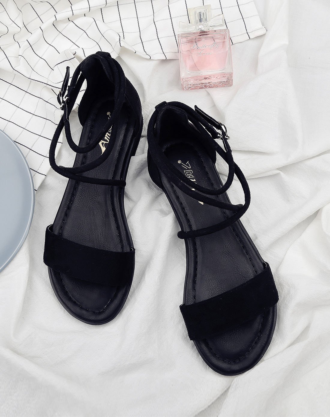 2017新品学院风韩版休闲交叉绑带平底凉鞋黑色