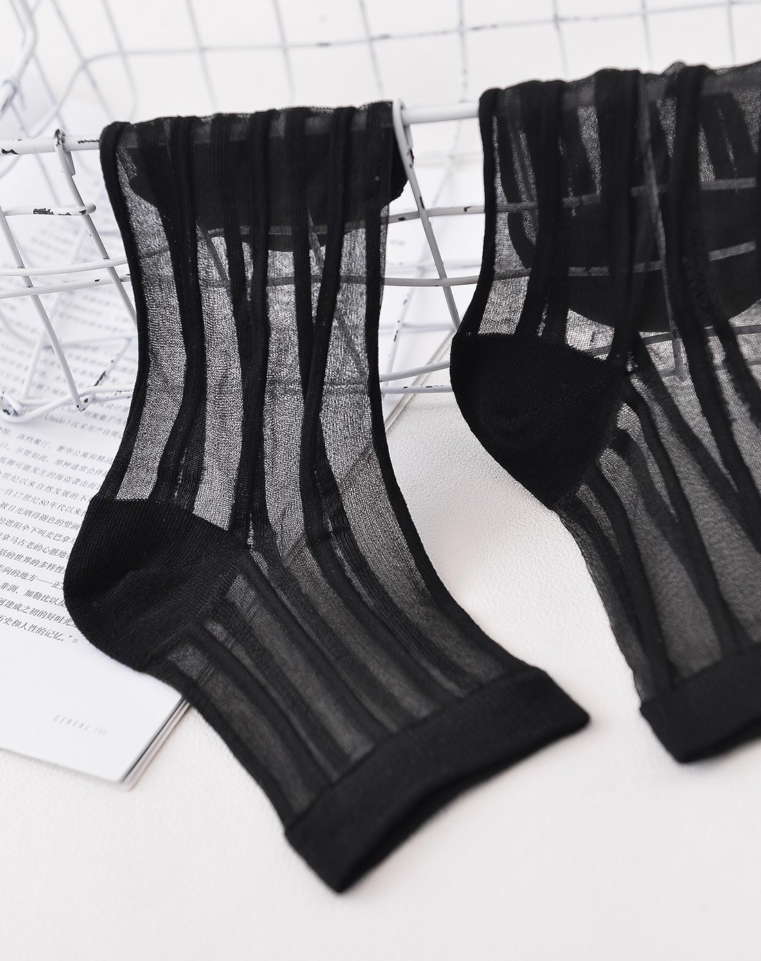 女士袜子时尚竖条纹短丝袜黑色2双装