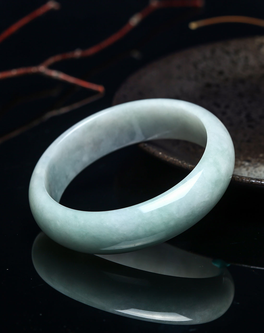 穗南 气质淡绿翡翠糯种手镯