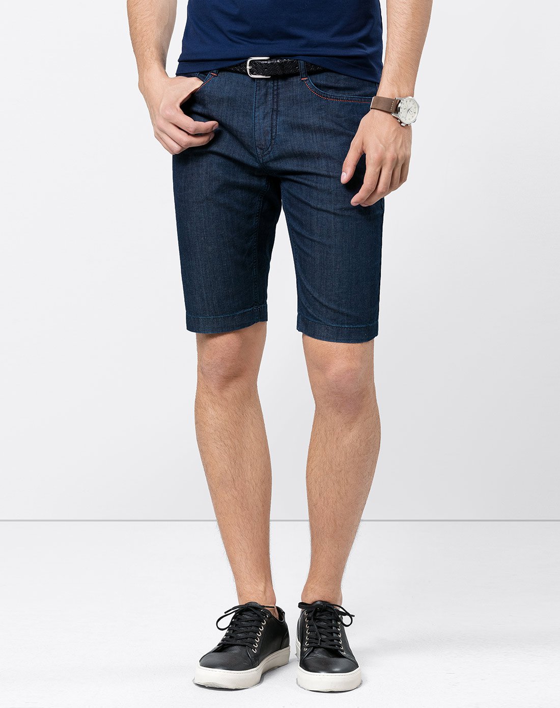 青年男士商务休闲牛仔短裤