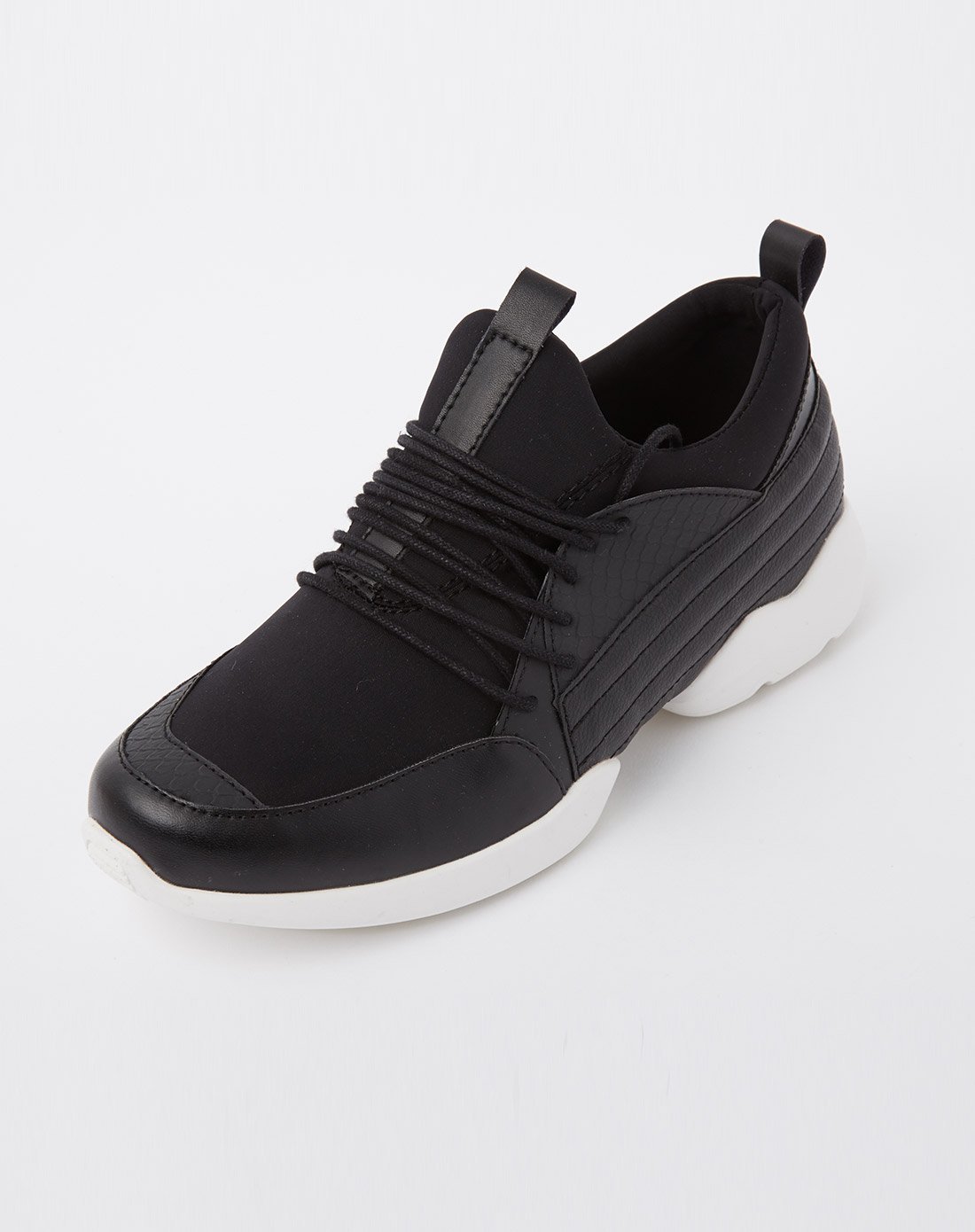 美特斯邦威女时尚轻运动慢跑鞋