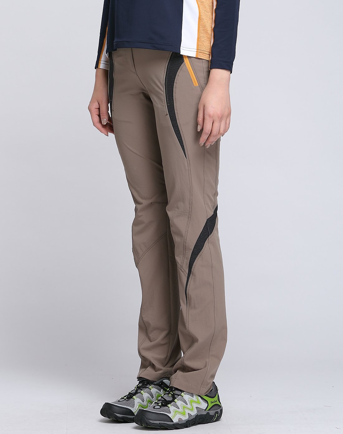 修身剪裁 女款卡其色拼接速干裤 百搭