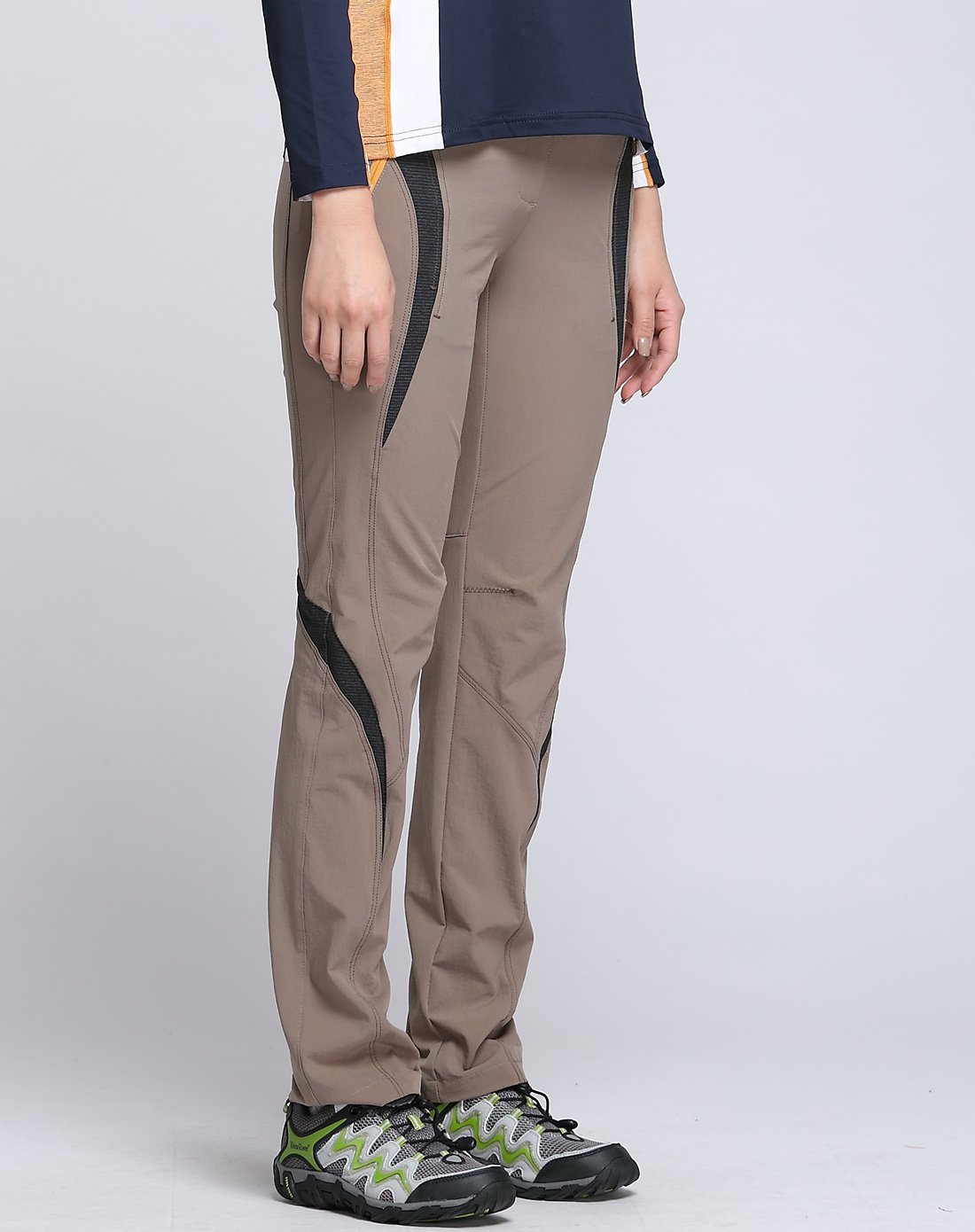 修身剪裁 女款卡其色拼接速干裤 百搭