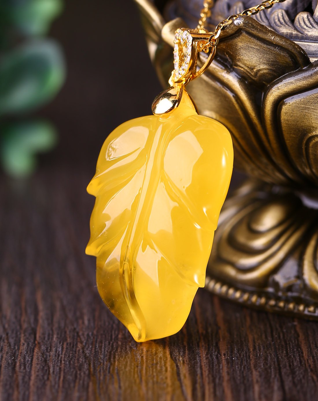 昊天925经典树叶蜜蜡雕刻吊坠附证书
