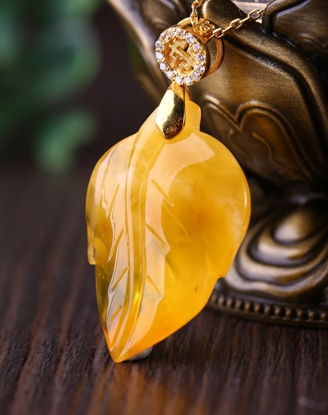 昊天925经典树叶蜜蜡雕刻吊坠附证书