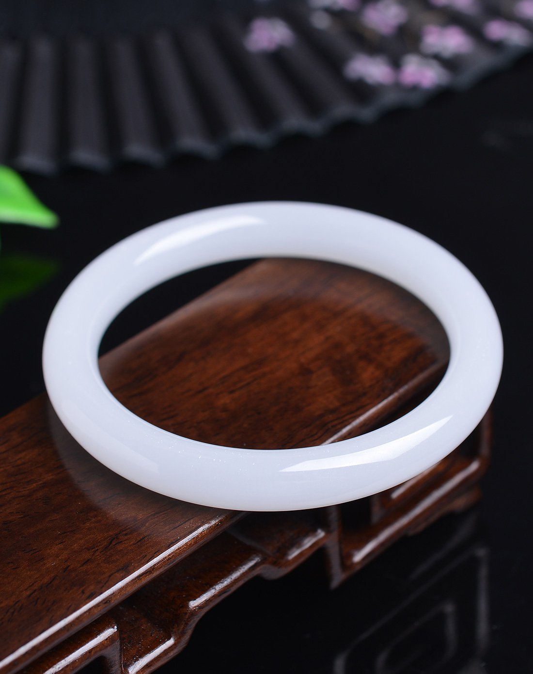 亿珍阁 正品细腻圆条阿富汗玉手镯附证书