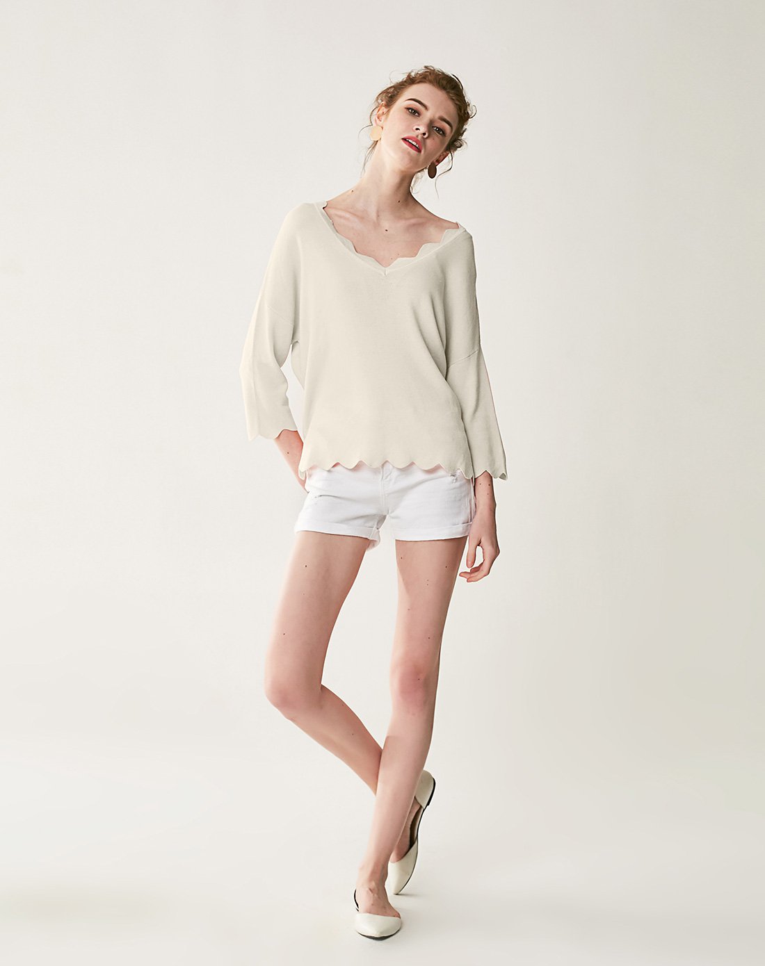 v领叠膊波浪边短袖米白