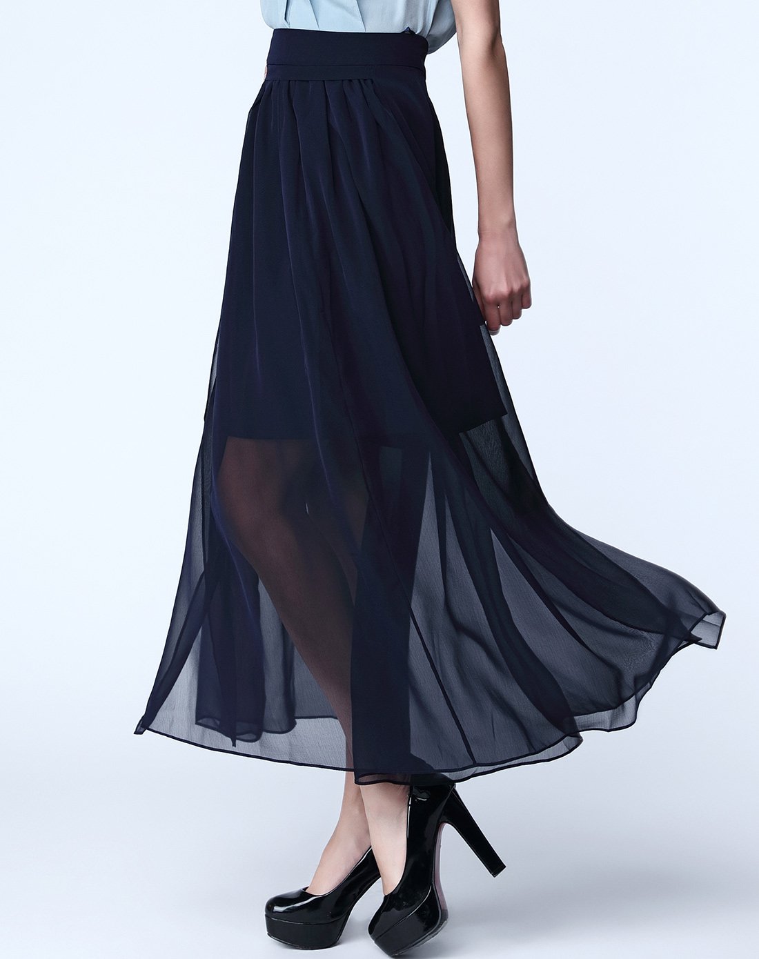 轻盈飘逸性感长裙水墨蓝