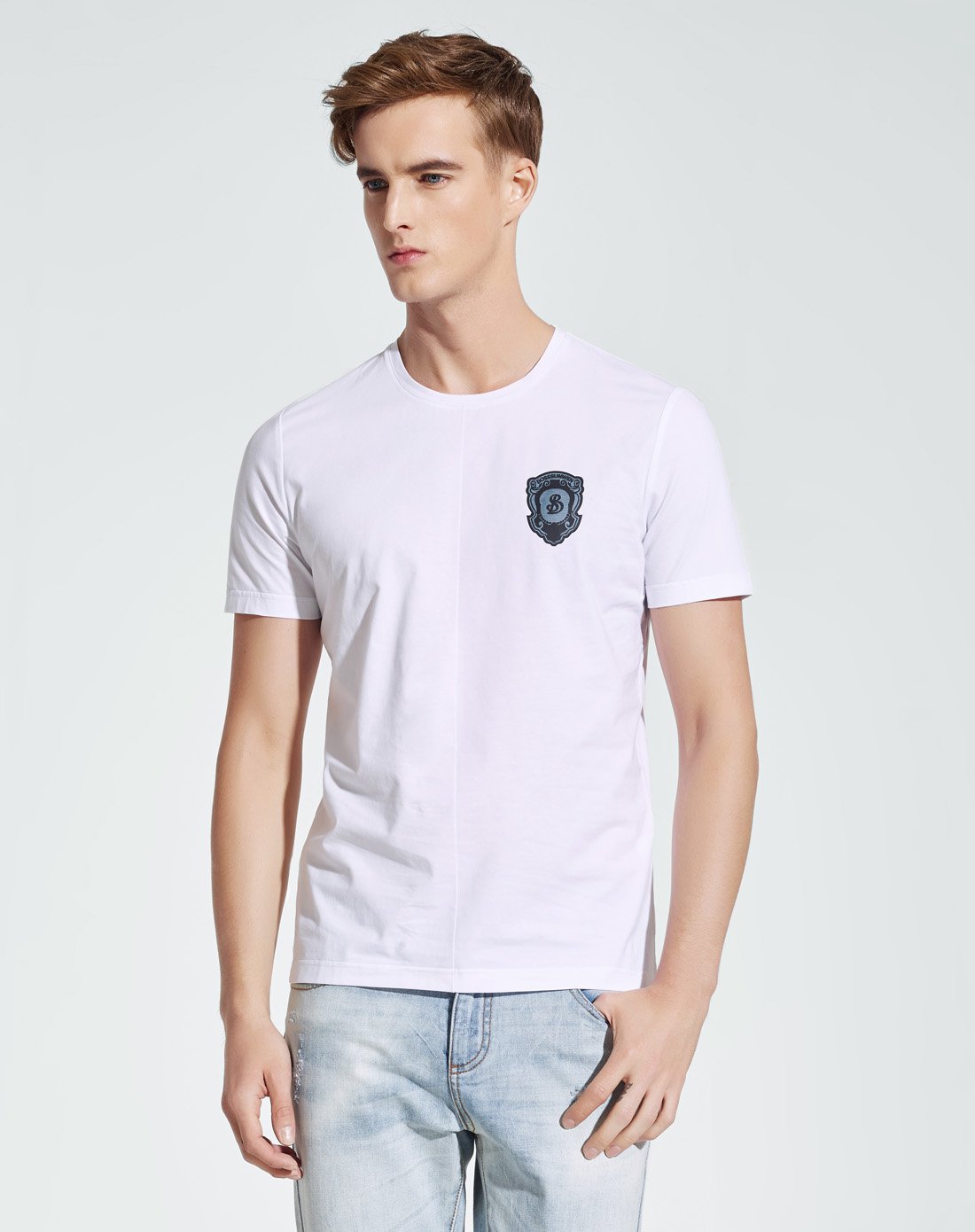 简约气质修身短袖t恤白色