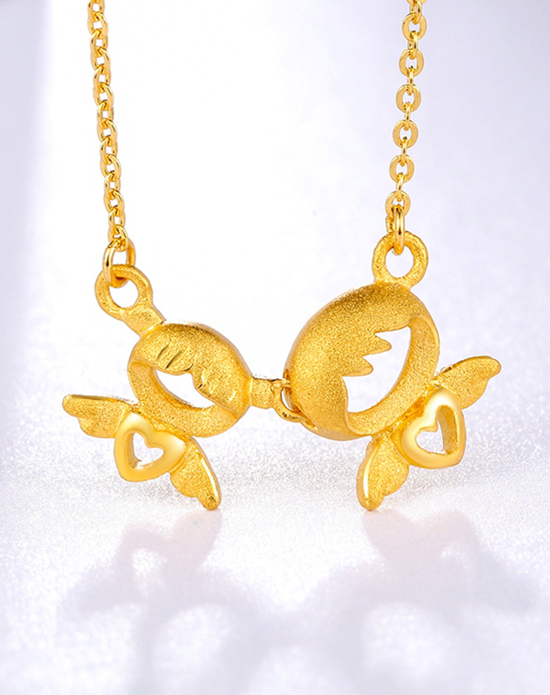 谢瑞麟足黄金天使宝宝项链