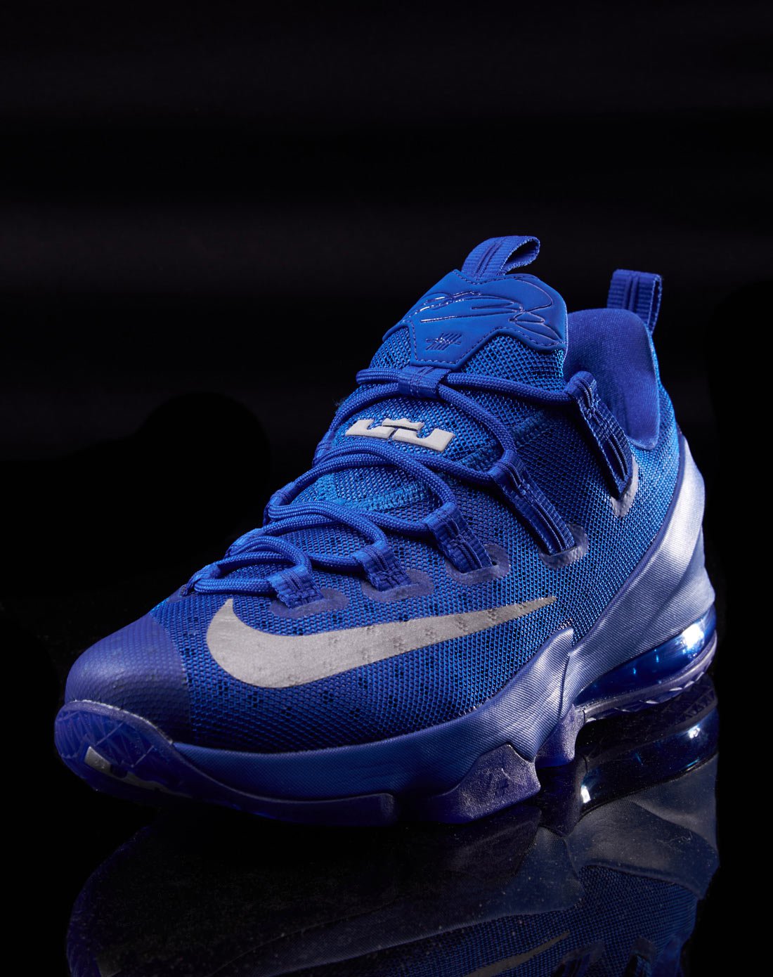 lebron 男款蓝色篮球鞋 篮球系列