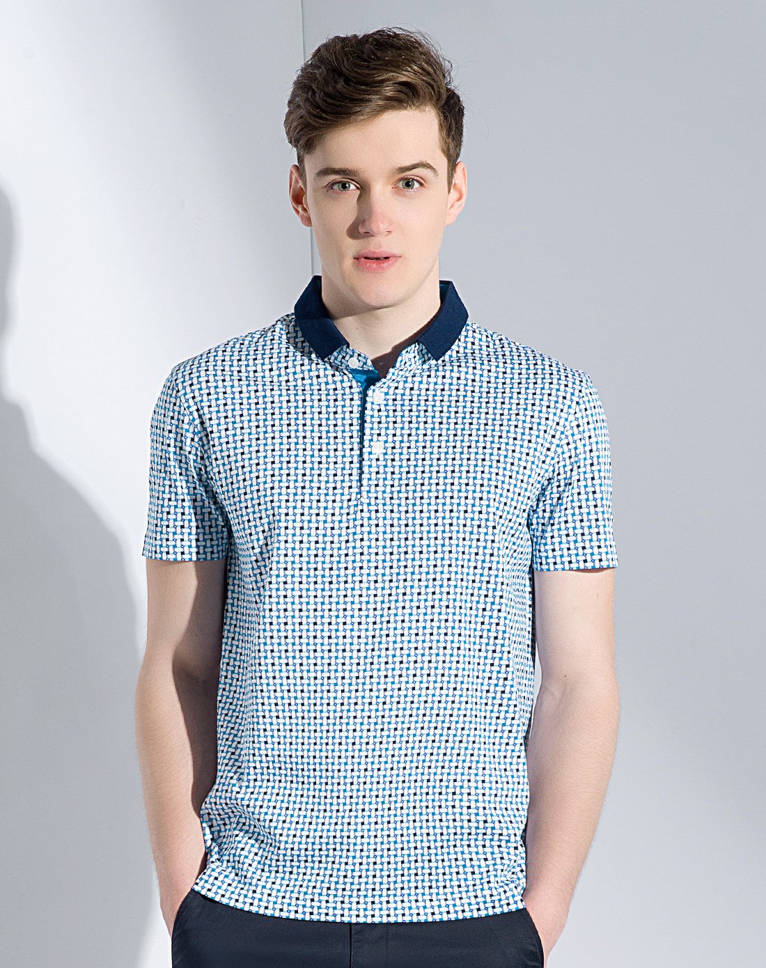 绿色纯棉方领修身短袖t恤